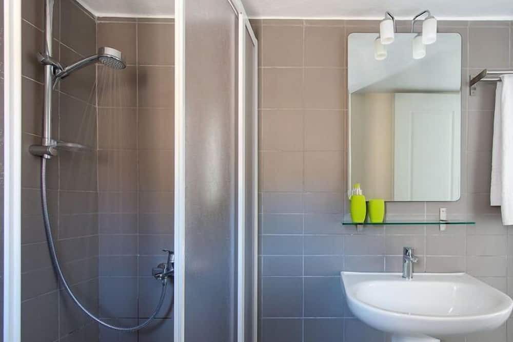 Photo of Bathroom in Fira