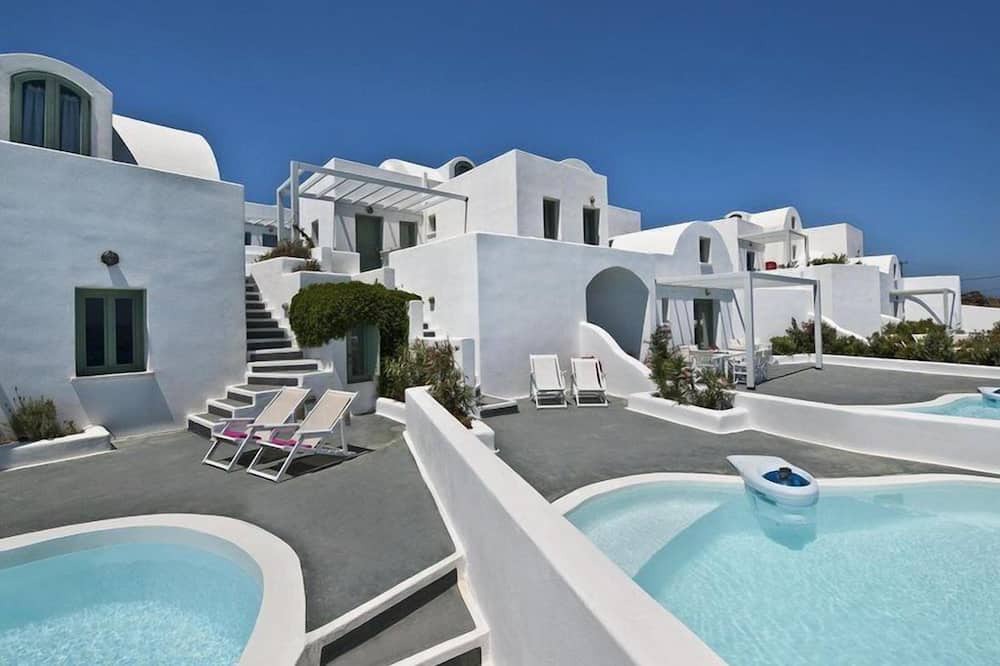 Photo of Outdoor in Fira