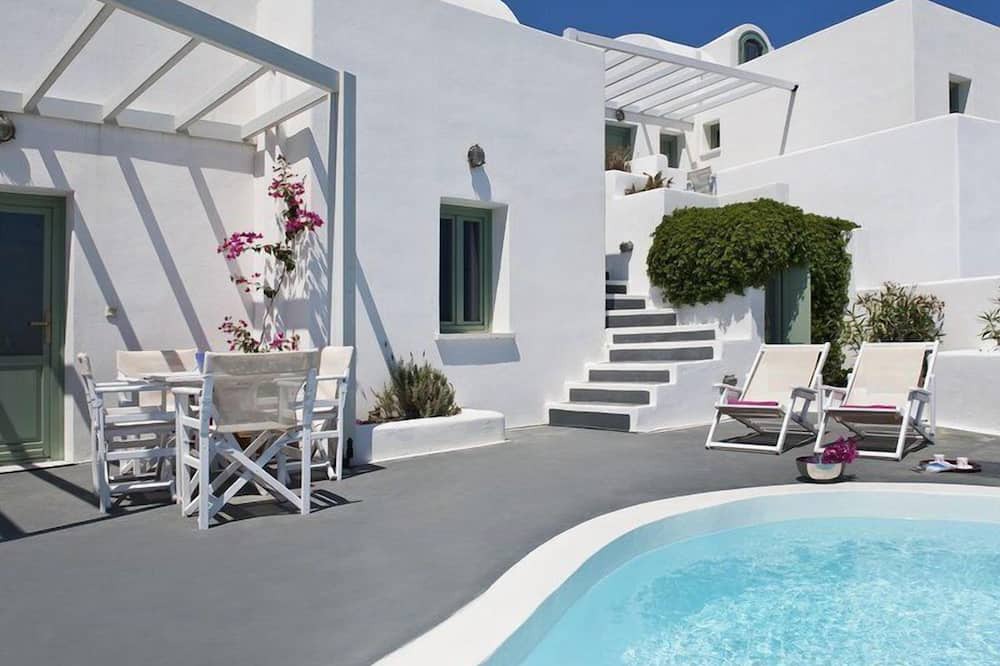 Photo of Outdoor in Fira