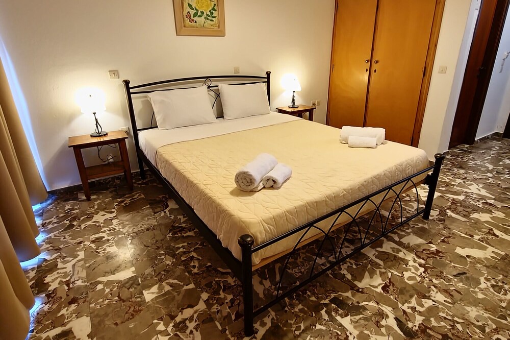 Photo of Bedroom in Melikia