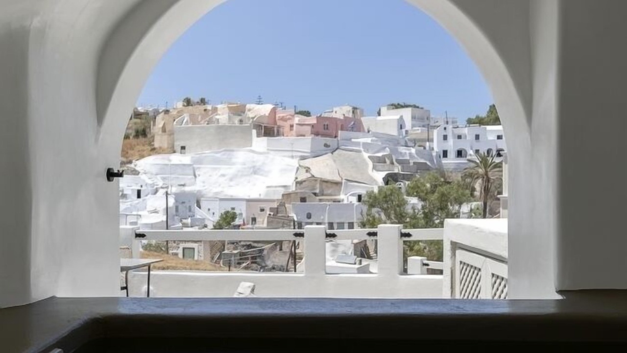 Photo of Bedroom in Messaria