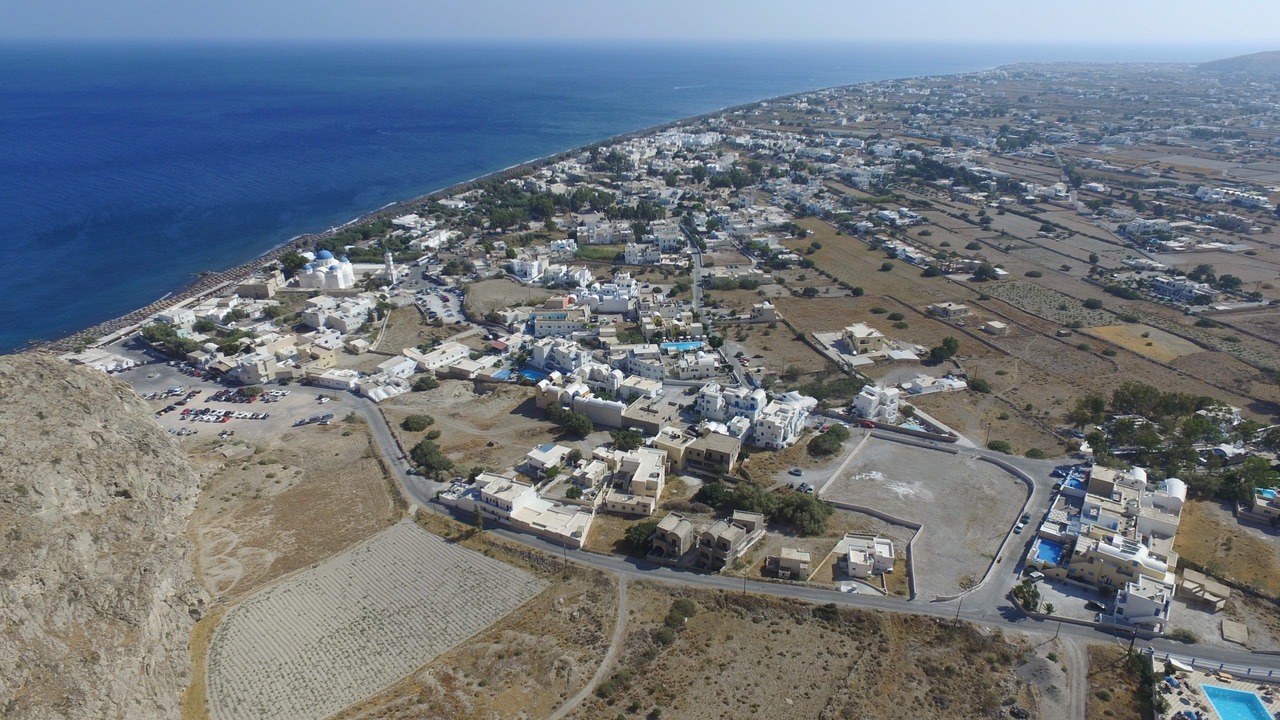 Photo of Others in Perissa