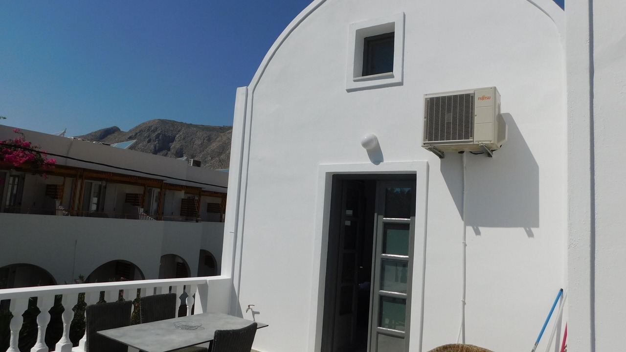 Photo of Outdoor in Perissa