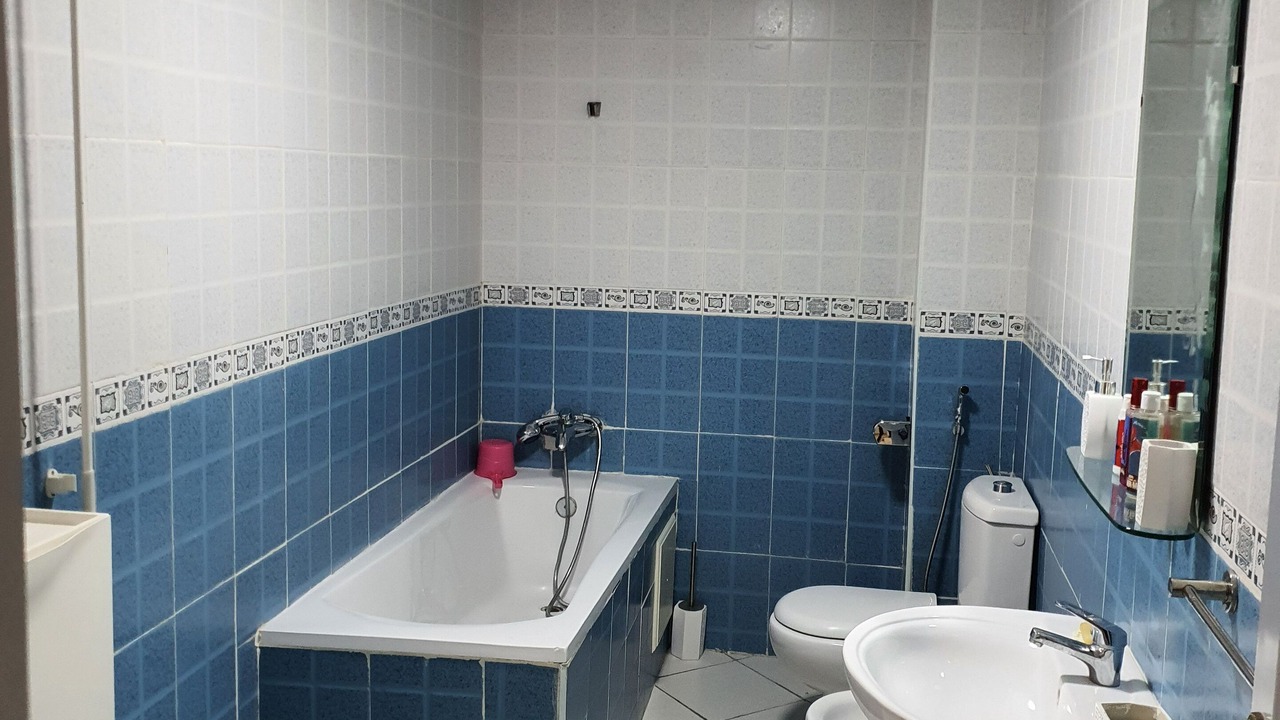 Photo of Bathroom in Branes