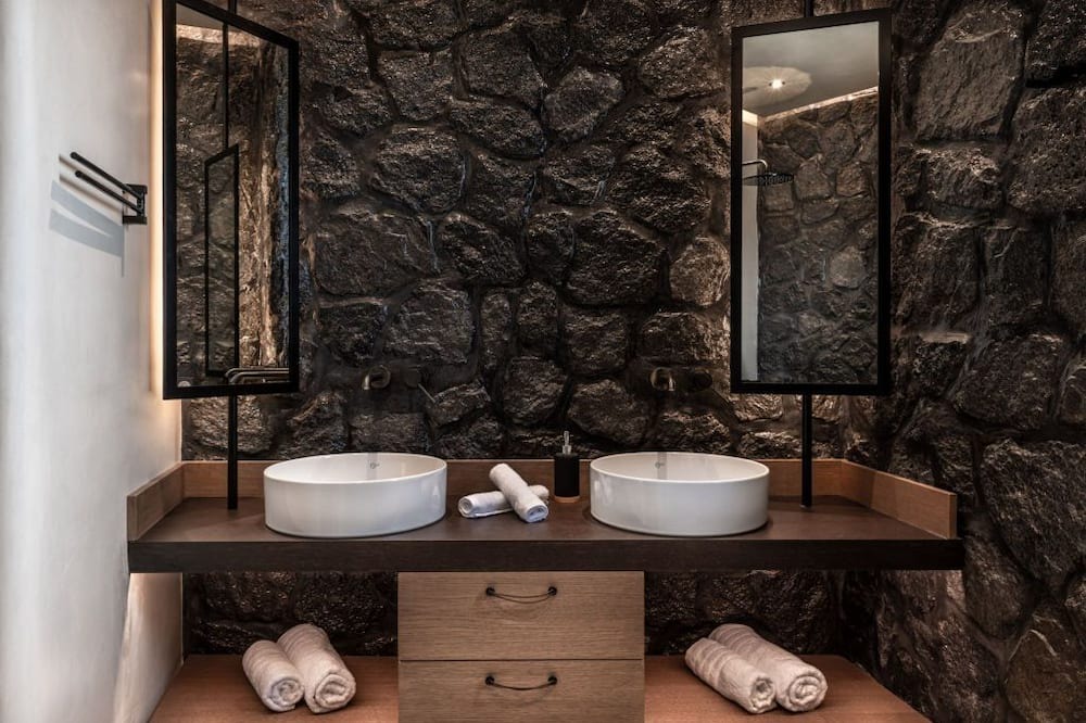 Photo of Bathroom in Vourvoulos