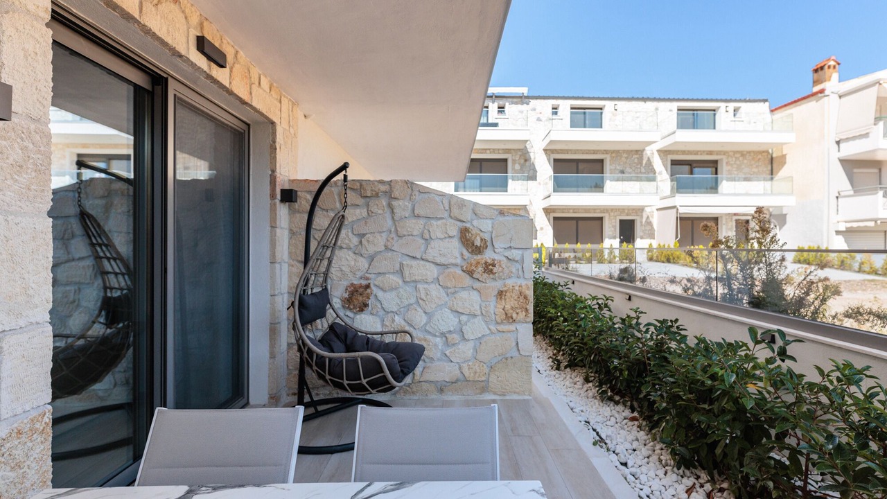 Photo of Patio Balcony in Polichrono