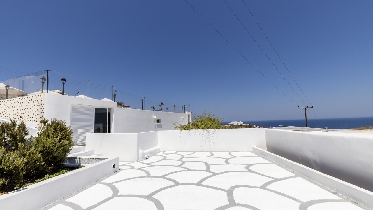 Photo of Bedroom in Exo Gialos