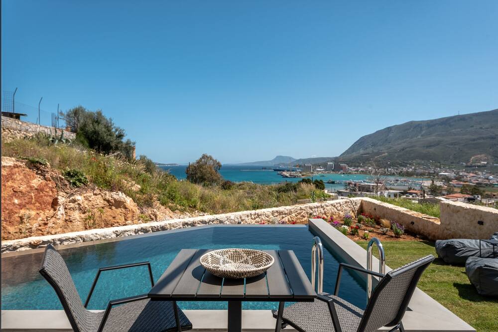 Photo of Outdoor in Souda