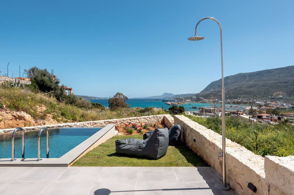 Photo of Outdoor in Souda