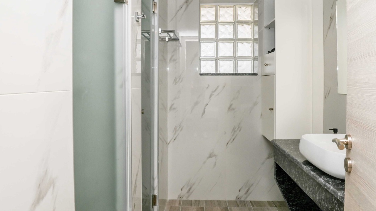 Photo of Bathroom in Perissa