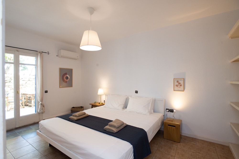 Photo of Bedroom in Kalafatis