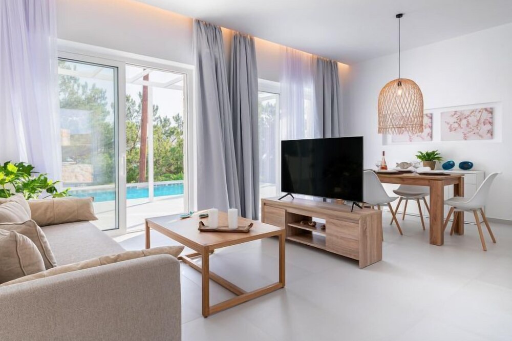 Photo of Livingroom in Pefki