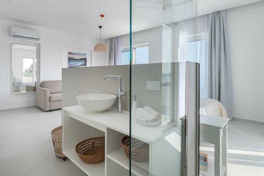 Photo of Bathroom in Pefki