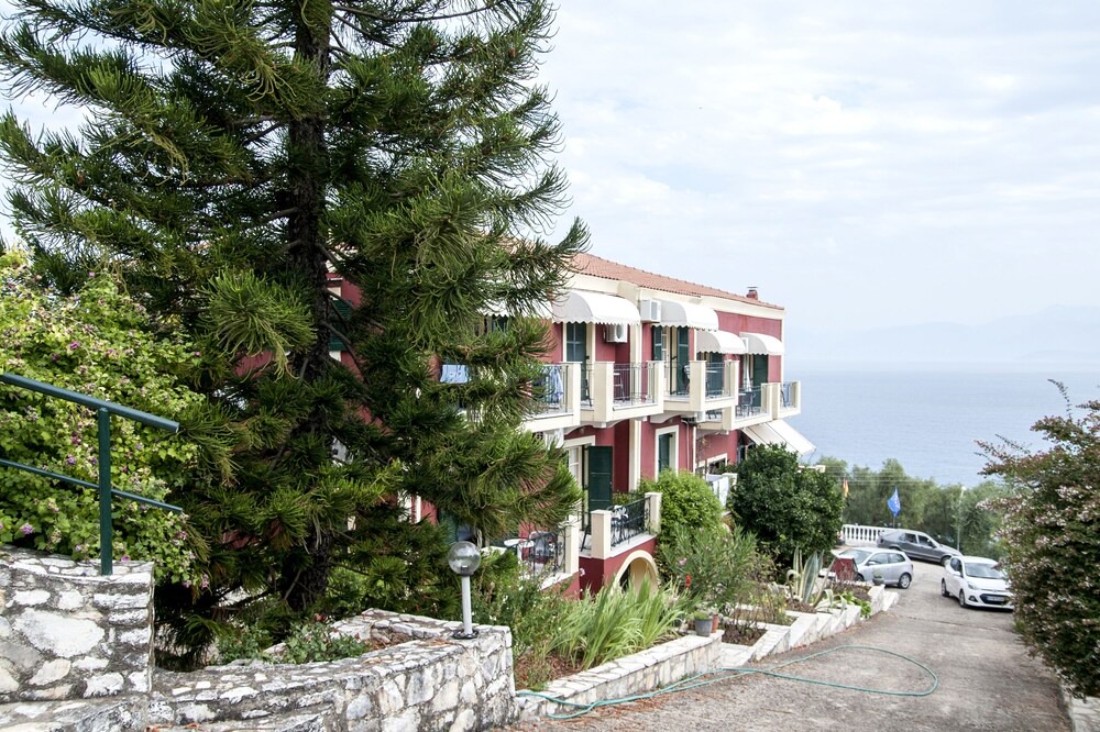Photo of Outdoor in Apraos