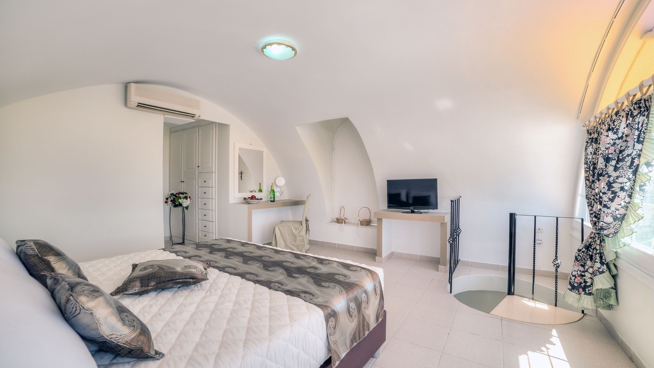 Photo of Bedroom in Perivolos