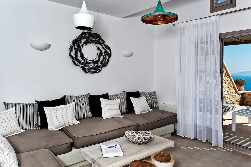 Photo of Livingroom in Santorini