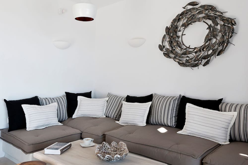 Photo of Livingroom in Santorini