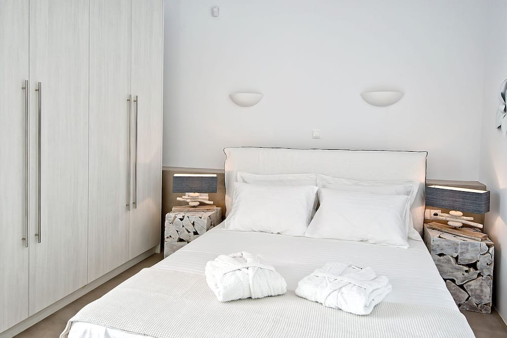 Photo of Others in Santorini