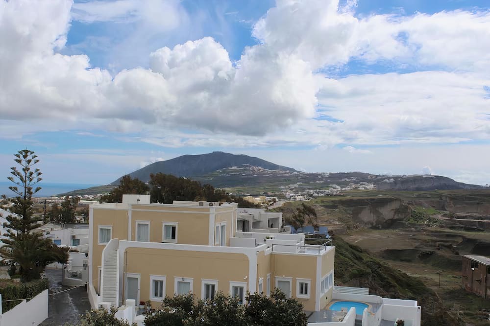 Photo of Outdoor in Fira