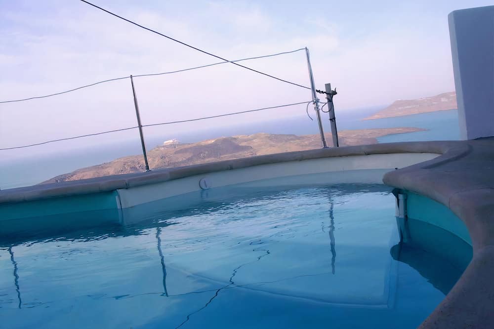 Photo of Outdoor in Fira