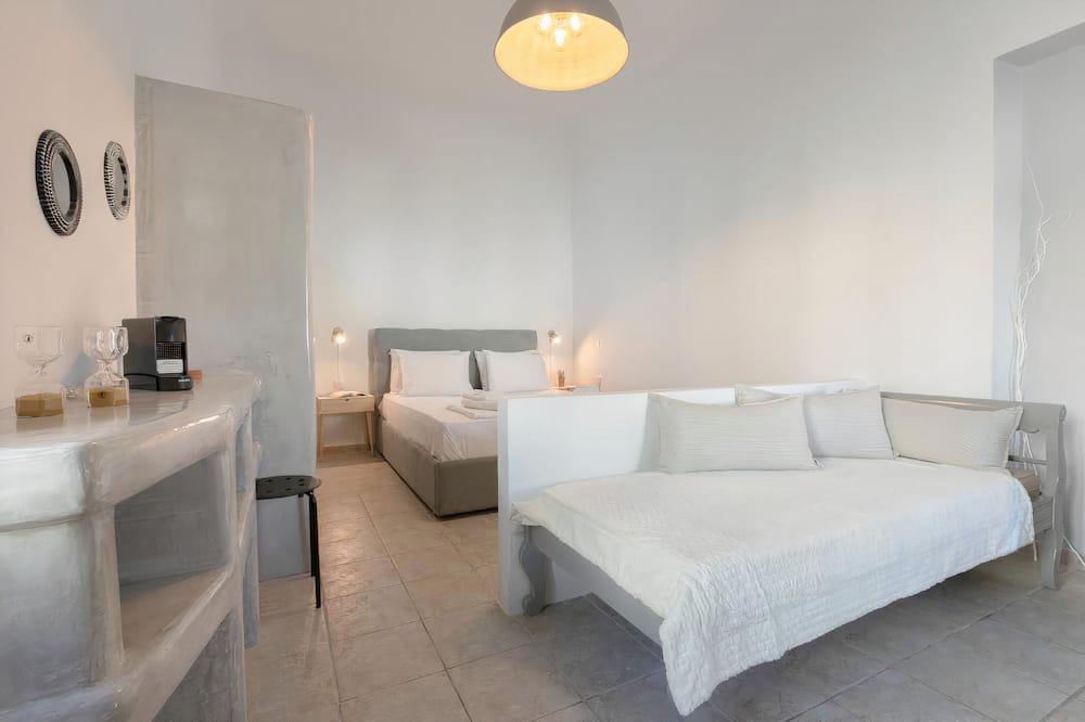 Photo of Bedroom in Fira