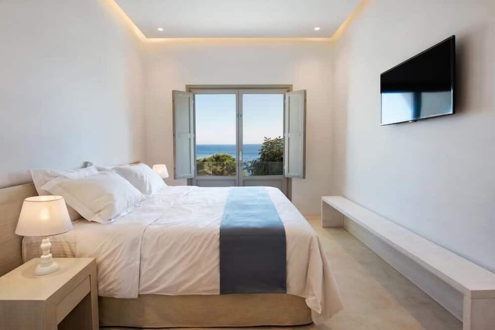 Photo of Bedroom in Kamari