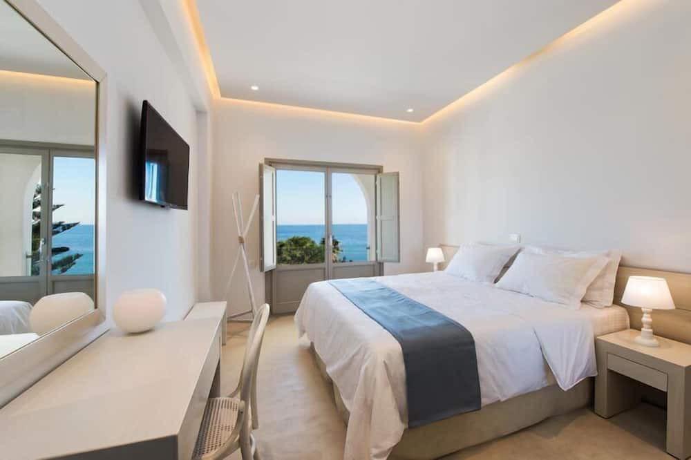 Photo of Bedroom in Kamari