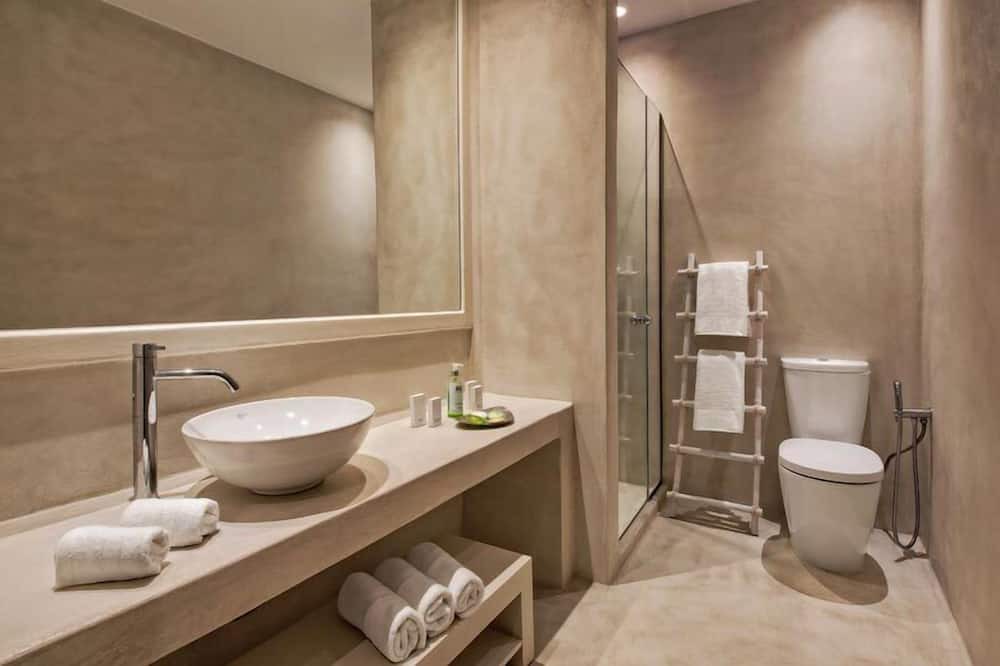 Photo of Bathroom in Kamari