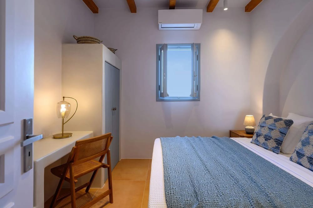 Photo of Others in Santorini