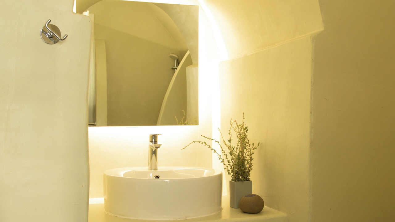 Photo of Bathroom in Akrotiri
