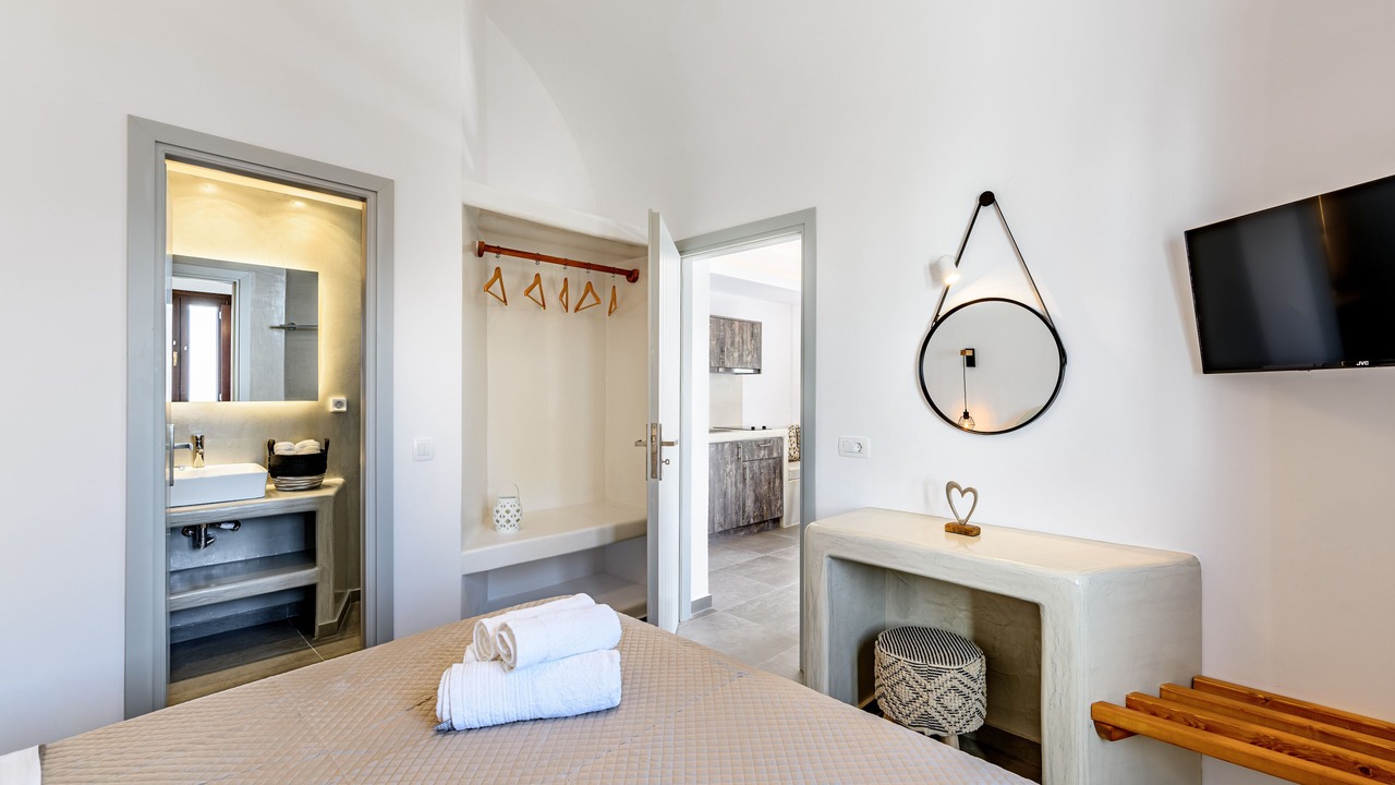 Photo of Bedroom in Imerovigli