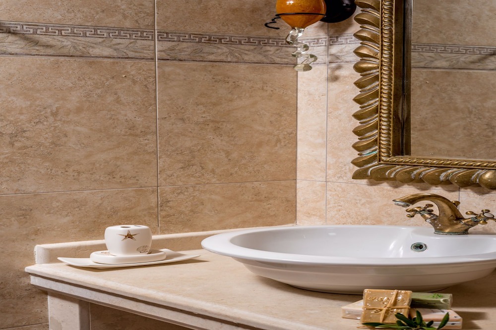 Photo of Bathroom in Koutouloufari