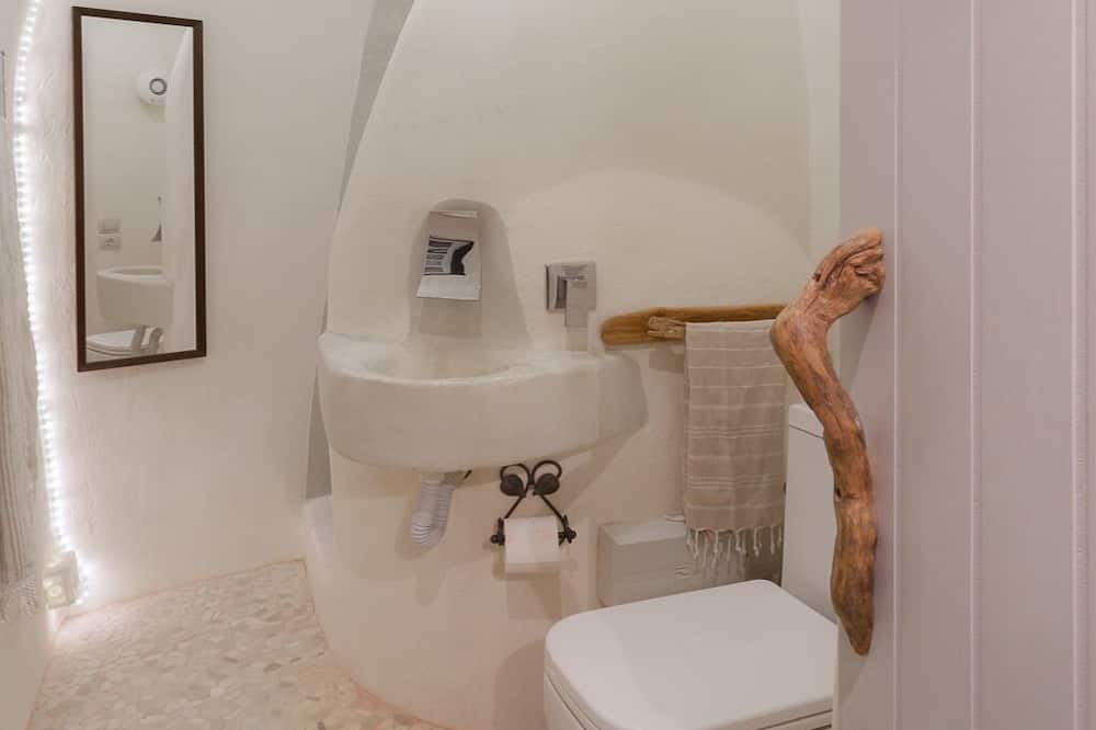 Photo of Bathroom in Akrotiri