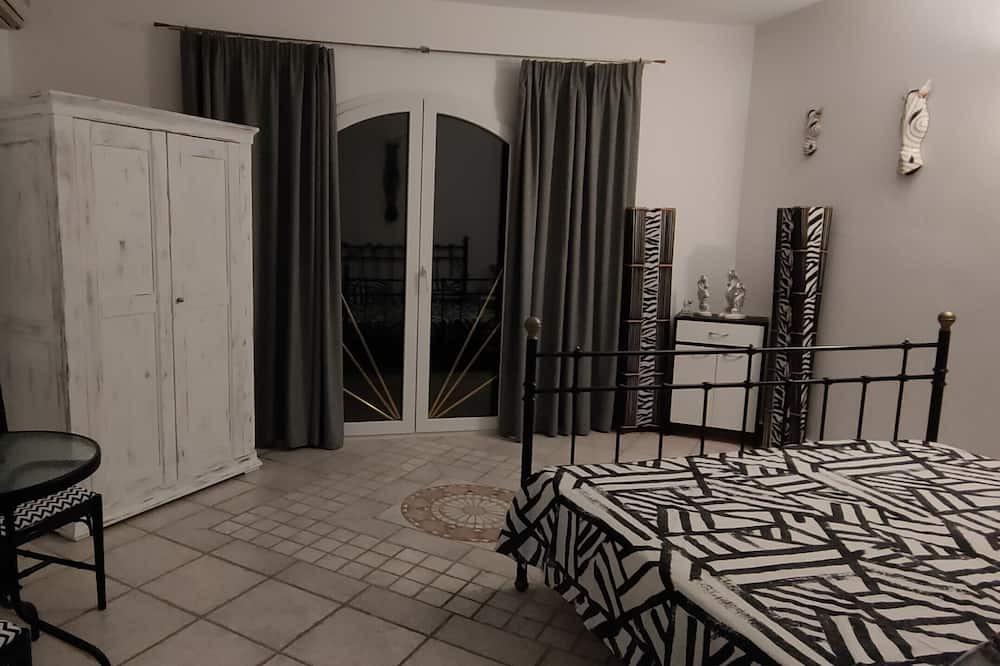 Photo of Bedroom in Pitsidia