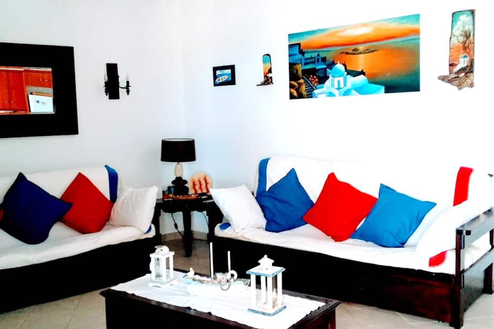 Photo of Livingroom in Monolithos