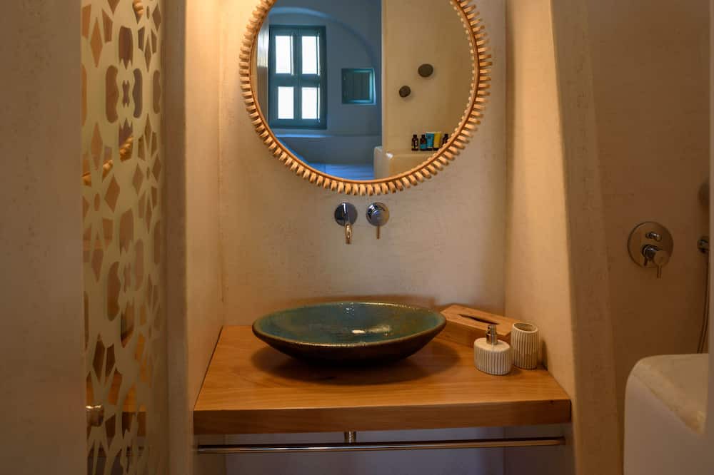 Photo of Bathroom in Episkopi Gonias