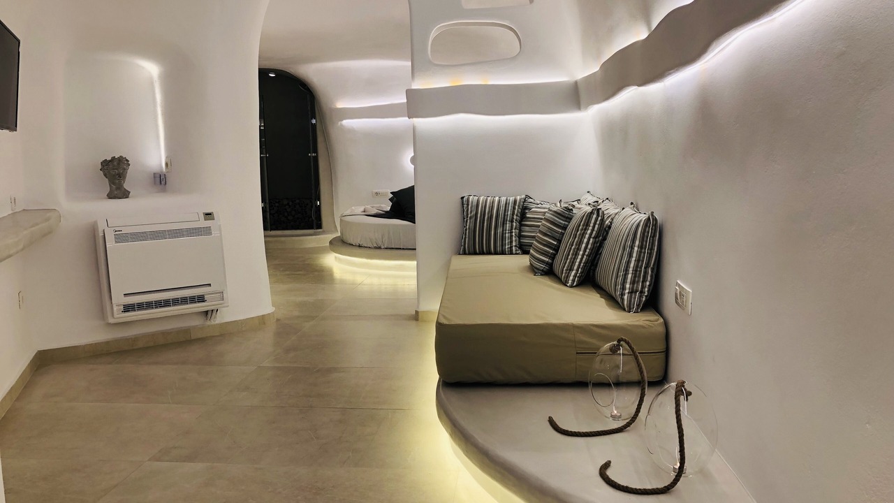 Photo of Bedroom in Akrotiri