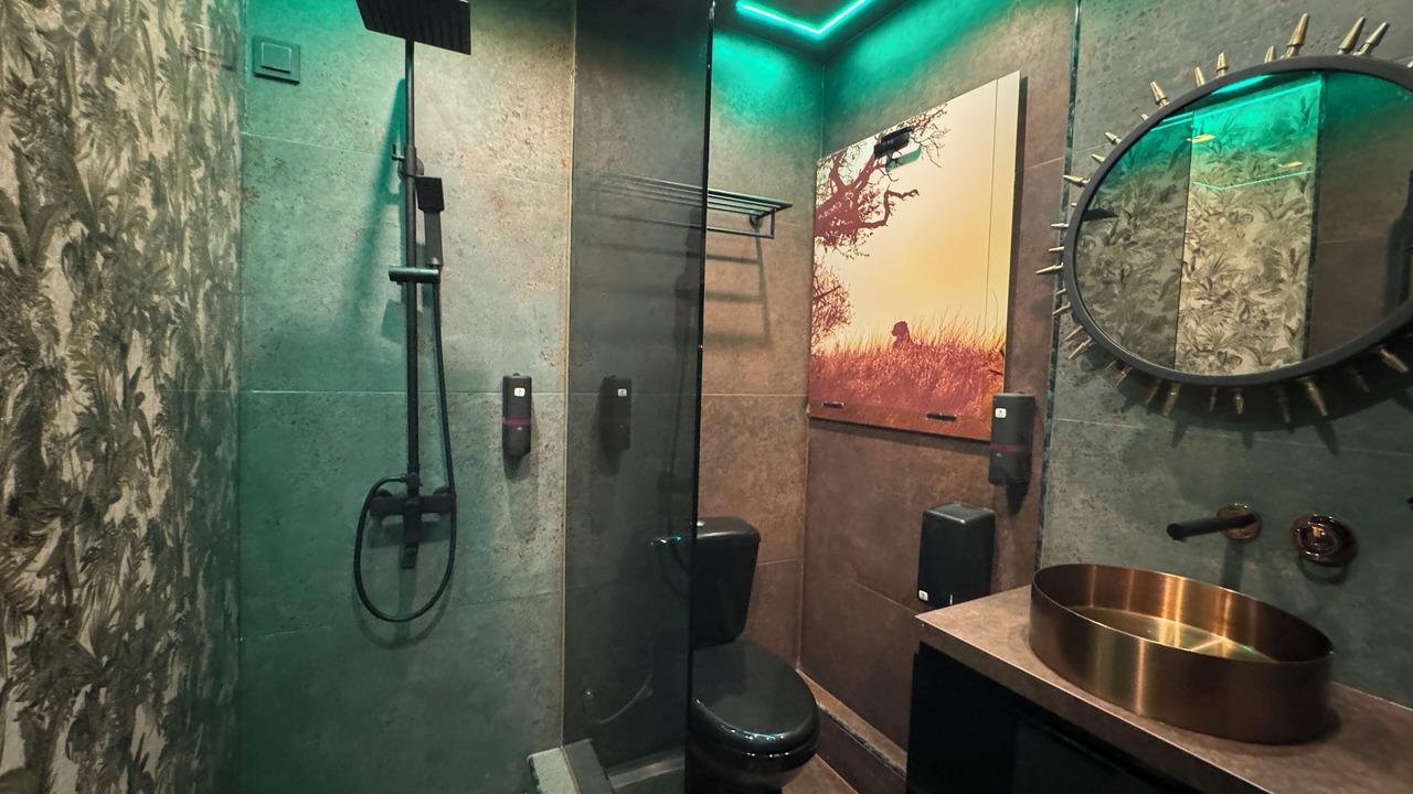 Photo of Bathroom in Argyroupoli