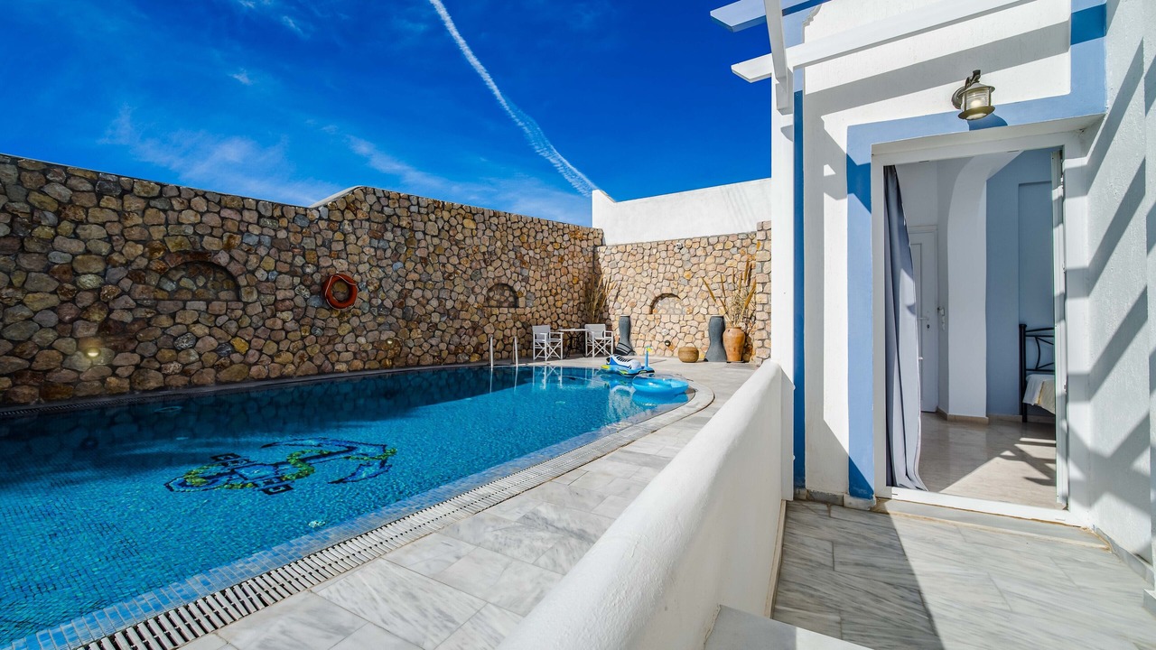 Photo of Patio Balcony in Karterados