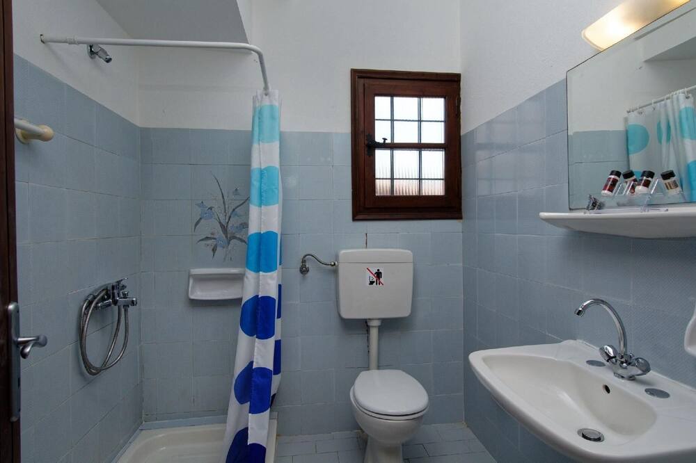 Photo of Bathroom in Lefokastron