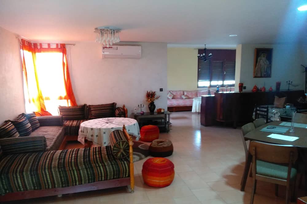 Photo of Livingroom in Ville Nouvelle