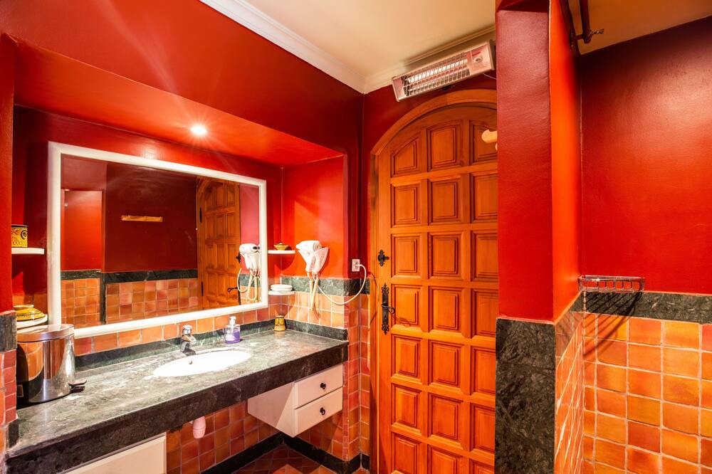 Photo of Bathroom in Saada