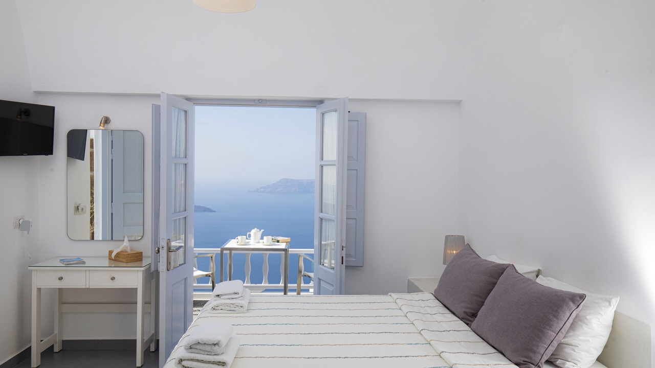 Photo of Bedroom in Firostefani