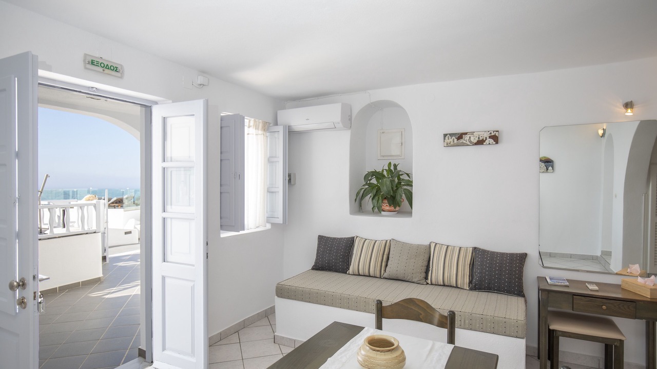Photo of Bedroom in Firostefani