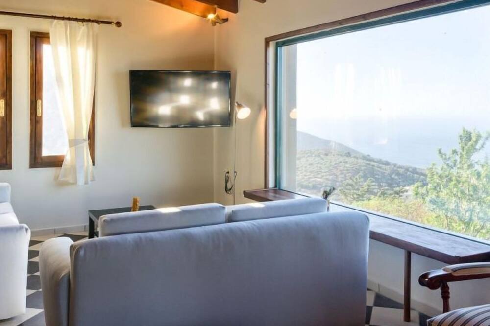 Photo of Livingroom in Achlada