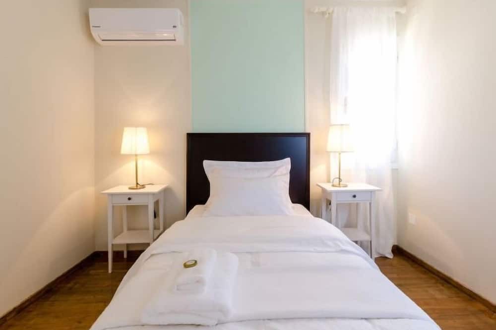 Photo of Bedroom in Achlada