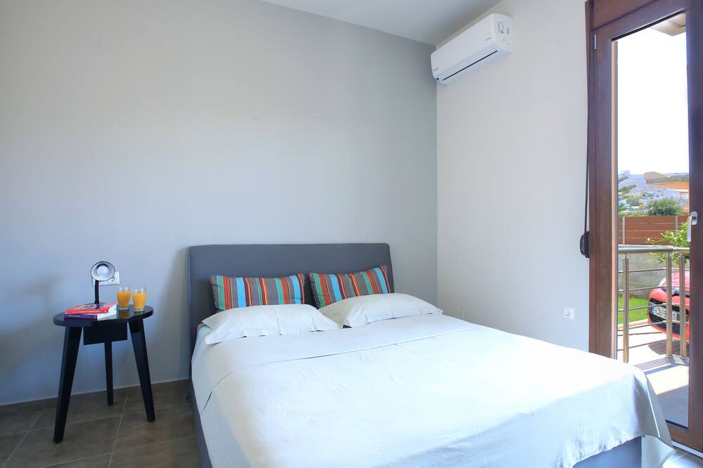 Photo of Bedroom in Kokkini Chani