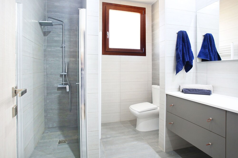 Photo of Bathroom in Kokkini Chani