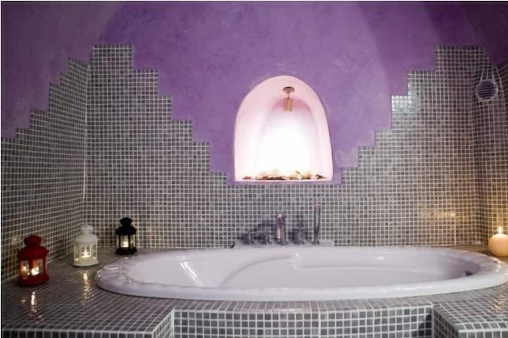 Photo of Bathroom in Firostefani
