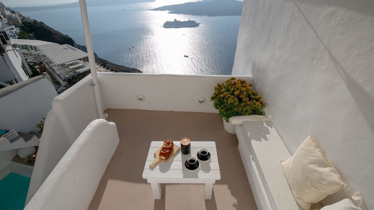 Photo of Outdoor in Fira
